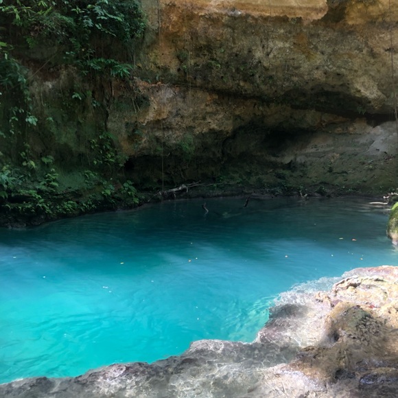 Meet your Posher, Vicki - Picture 1 of 1